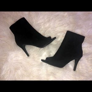 Betseyville Black Open Toe Ankle Boot Heels